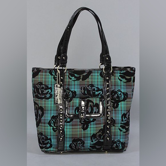 Betsey Johnson Betseyville Tote Bag - Picture 1 of 5